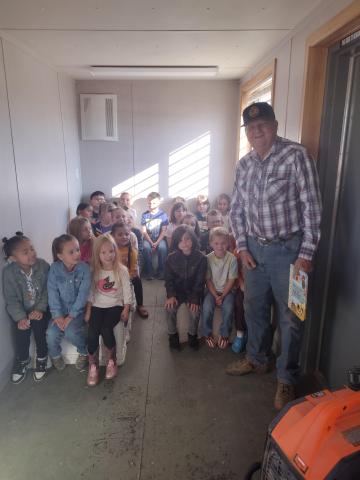 Kinder Field Trip to Glen Ray's Corn Maze